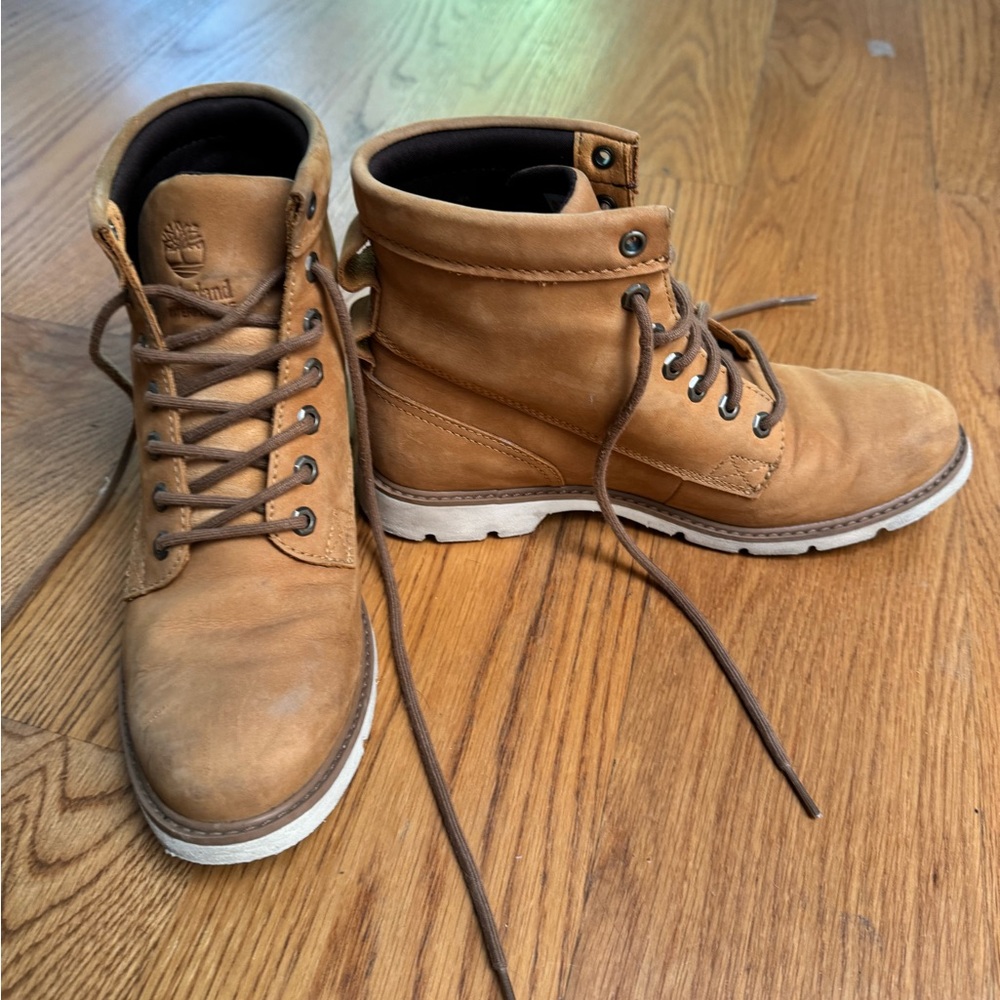 Timberland Boots (women's)